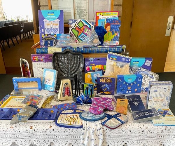 HanukkahGiftShop